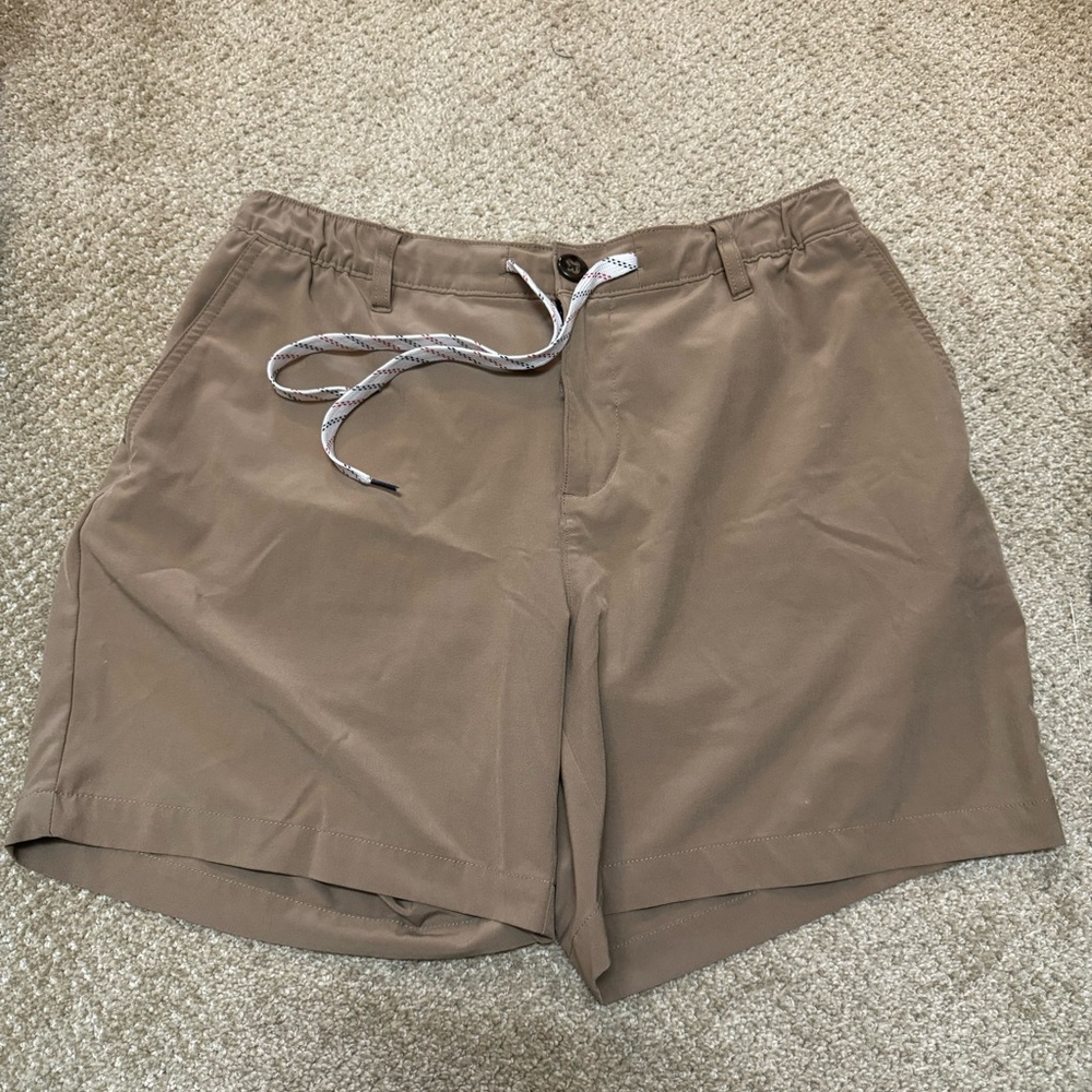 Chubbies Everywear shorts - dark khaki size large, 6 inch inseam